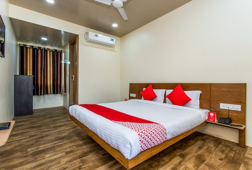 OYO 11929 Hotel Ridhi Sidhi