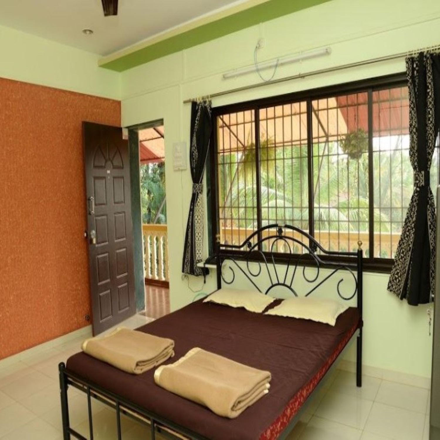 Sindhudurga Palace resorts - Tap to explore photos