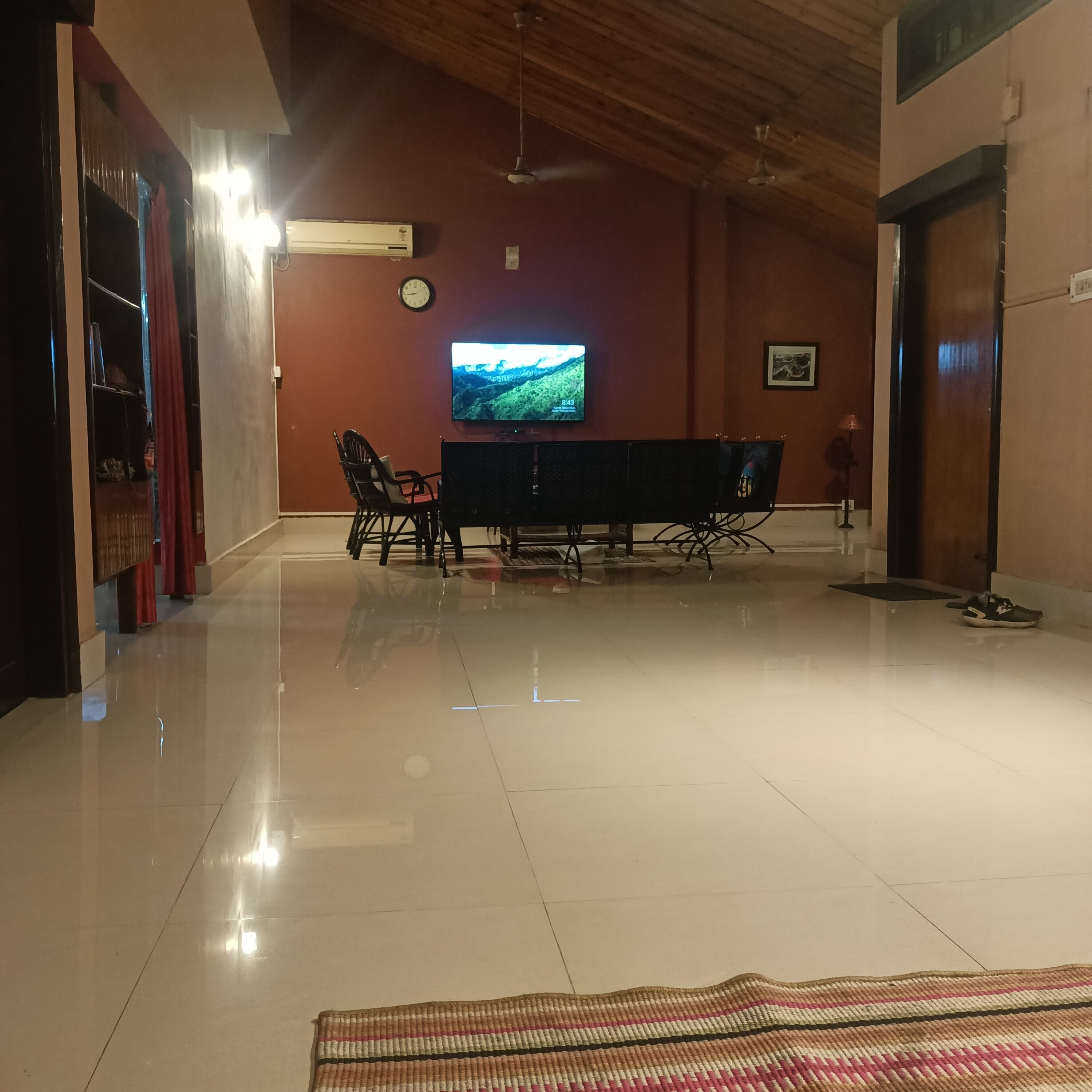 UKIYO'S HOMESTAY - Tap to explore photos