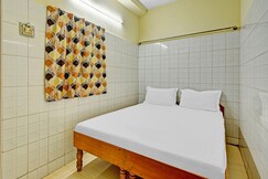 Hotel O Dream Palace Guest House Near Marina Beach, Chennai