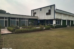 The Royal Farm Resort Guest House and Banquet Hall, Rampur (Uttar Pradesh)