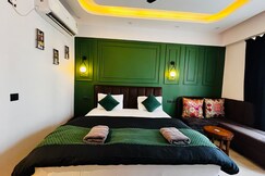 Hayaat Luxe Stays | Omaxe Hazratganj (Ekana Stadium), Lucknow