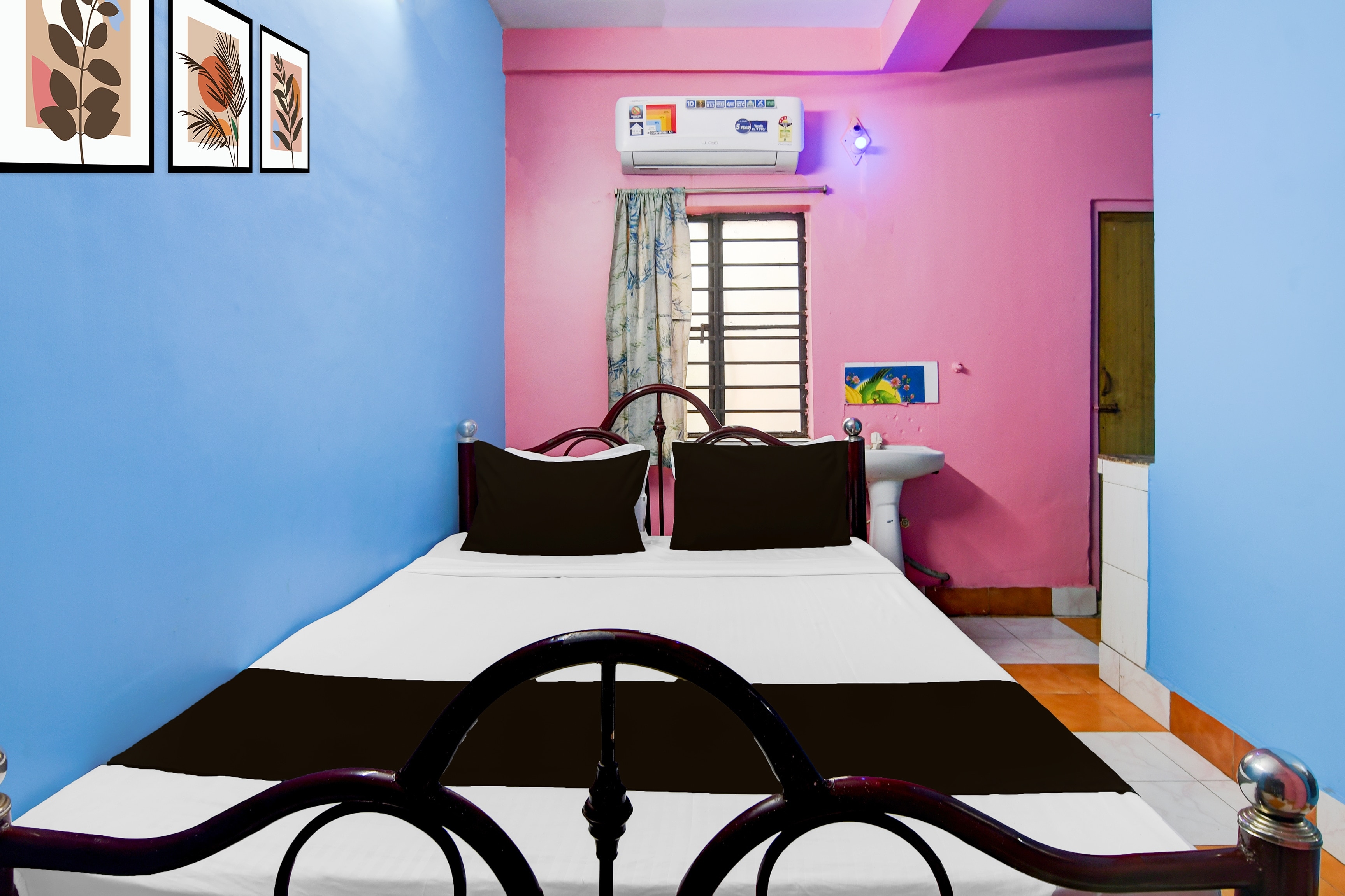 Hotel O Maa Shitala Guest House - Tap to explore photos