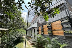 Kayyath Valley Munnar by Halcyon Traveltech, Munnar