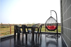 MeerahMahal || Entire Luxurious Aqua Golf Villa -32, Kolkata