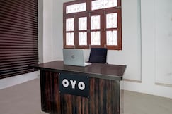 Hotel O by OYO Ayush And Restaurants, Soraon