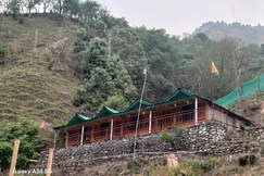 Sarthak Cottage, Kanatal