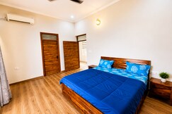 Barkat Farm House, Manesar