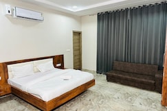 HOTEL SKYZ SIRSA, Sirsa