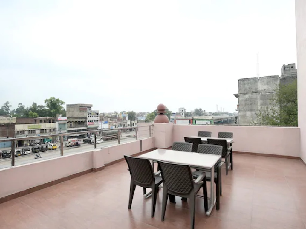 Raj Mahal Motel Phagwara - Tap to explore photos