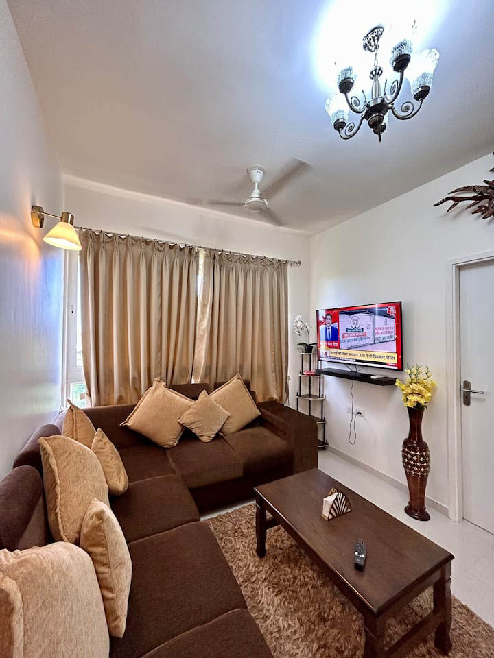 Good Stay 1 BHK Apartment T7-604 - Tap to explore photos
