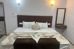 THE ROYAL PALACE AND K G N RESTUARANT, Mysore