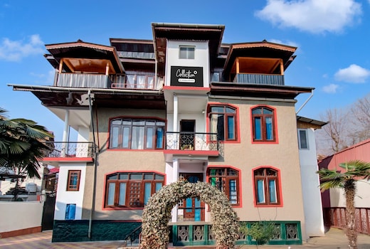 Super Collection O Brein Nishat Formerly Continental Guest House