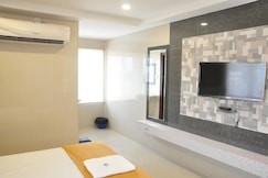 SSR Hotel, Tada