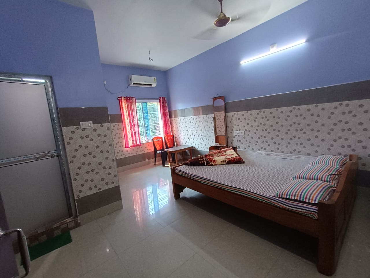 Bilash Guest House - Tap to explore photos