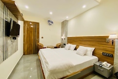 Hotel Hi-Way INN, Dehradun