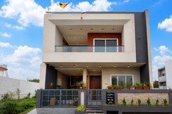 Home Escape Solaris Luxe 4BHK Villa, Ujjain