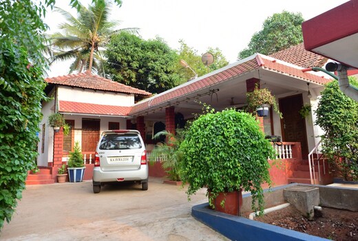 Airport To Comfort Farm Stay