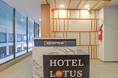 Hotel O Lotus, Bardoli