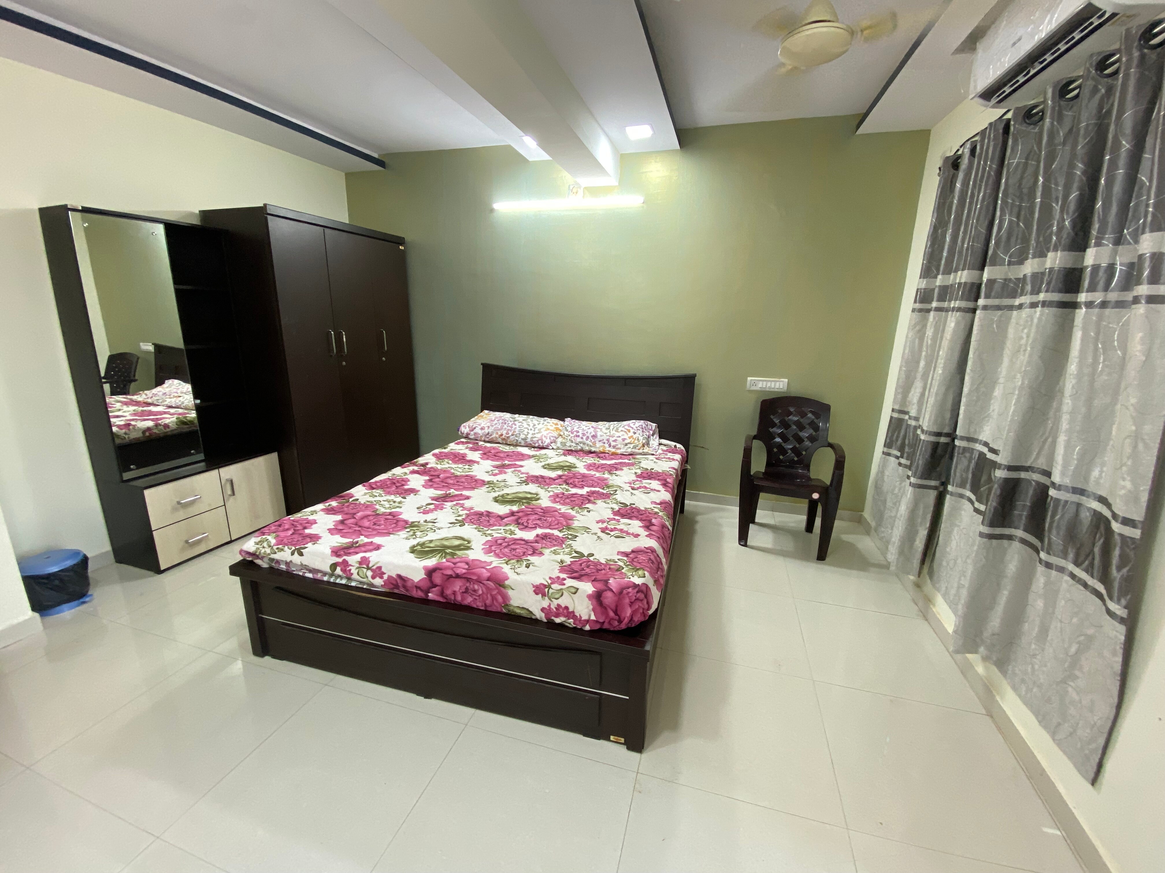 AL MANAL 401 Suites 3bhk - Tap to explore photos