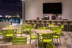 Tru by Hilton Fort Lauderdale Downtown-Flagler Village, Nassau