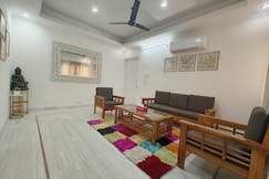 Kuvera Luxe Retreat, Delhi