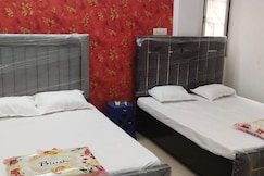 Gayatri Grand Paying Guest House, Varanasi