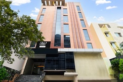 Super Collection O Madhapur, Hyderabad