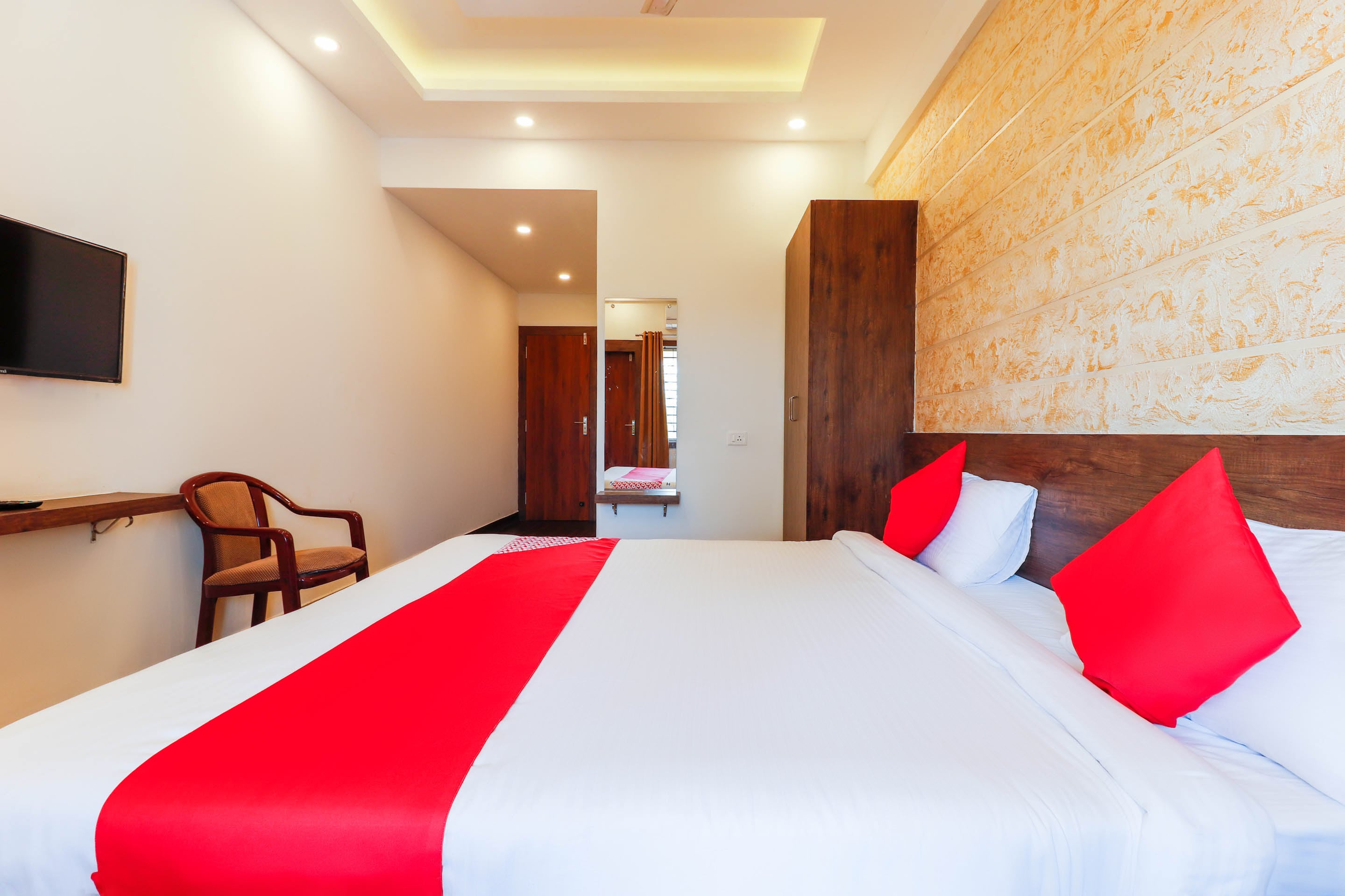 Hotel O Samrudhi Residency - Tap to explore photos