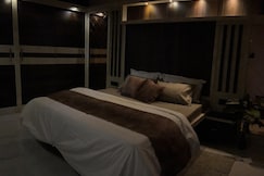 FamJam | 4Bhk Turquoise Tranquility, Jaipur