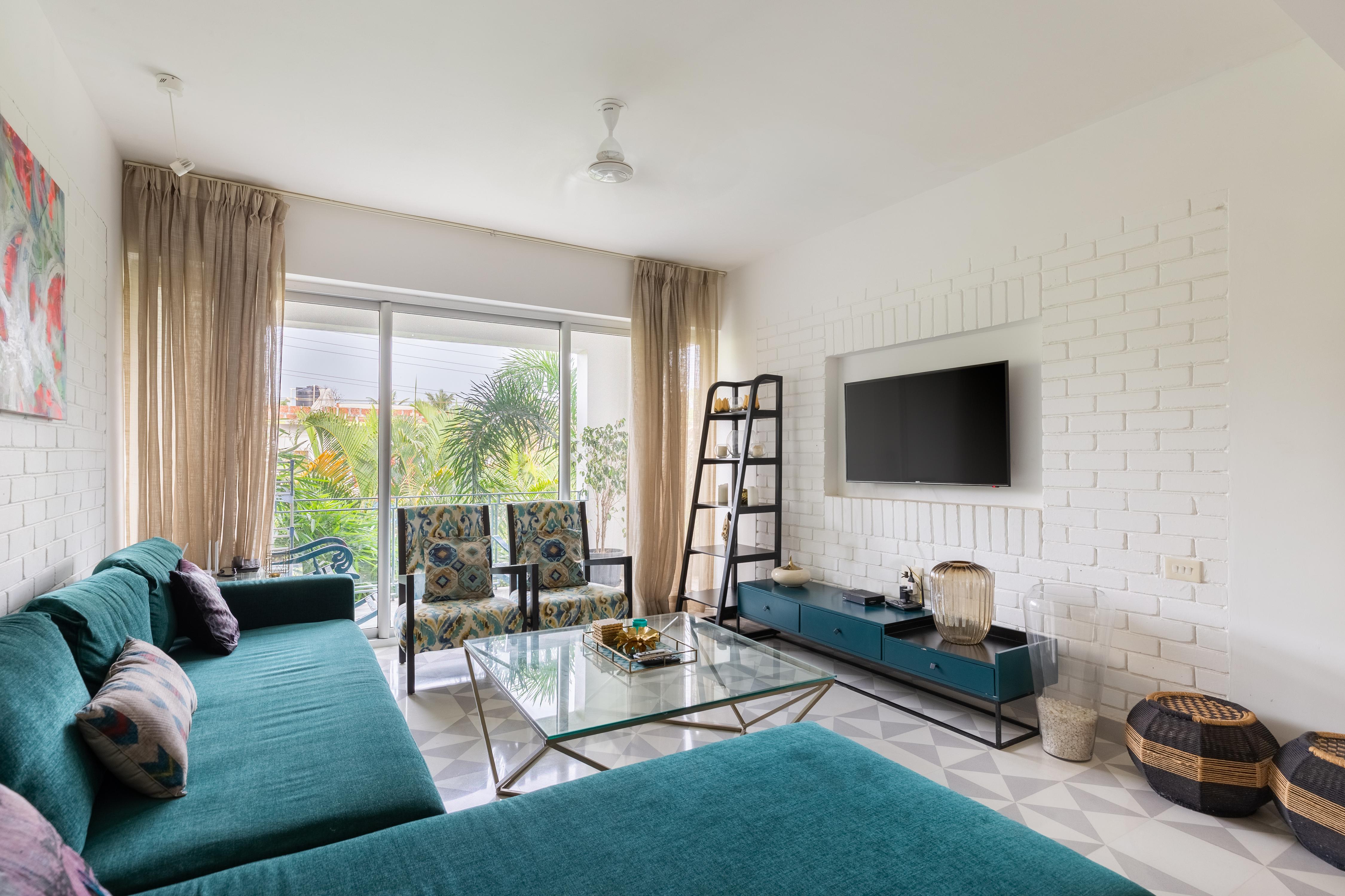 New Luxury Duplex villa with pool in Siolim - Tap to explore photos