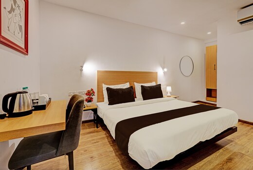 Super Townhouse Ramamurthy Nagar Formerly Navya International