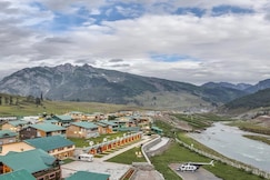 Sindh Resorts & Spa (River View), Srinagar