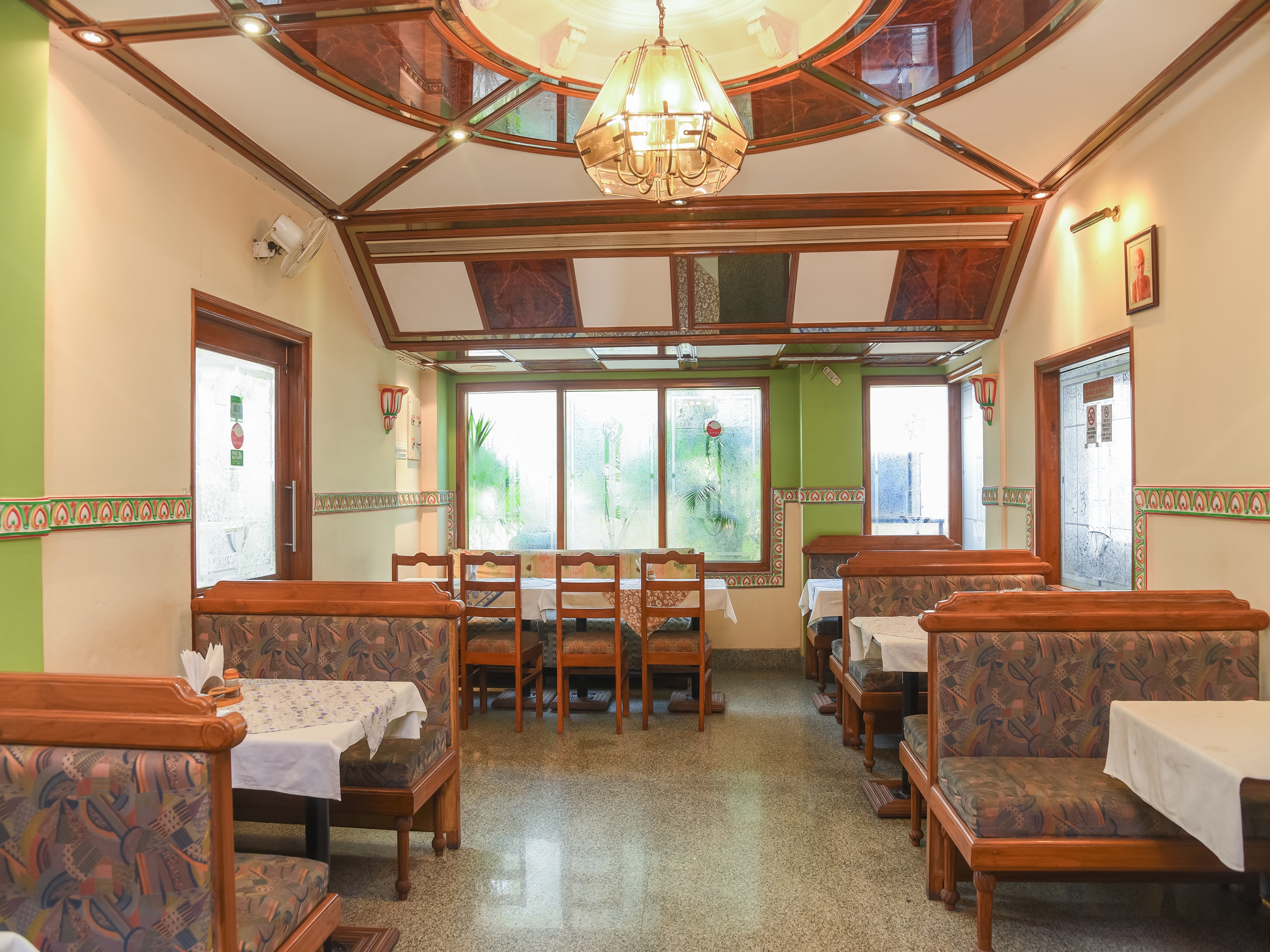 BANI PARK HOTEL Jaipur Hotel Price, Address & Reviews