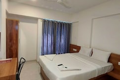 Hotel O Phoenix Ac Rooms, Pune