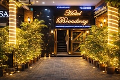 Hotel Broadway, Mohali