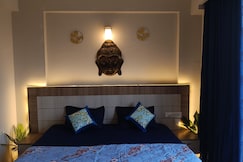 Radhika Stays, Vrindavan