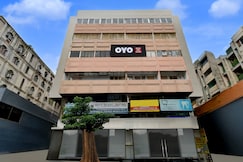 SPOT ON Hotel Tillu Grand, Hyderabad