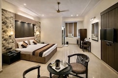 Hotel Perfect, Delhi