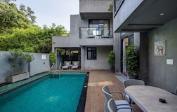 Swimming Pool 1
