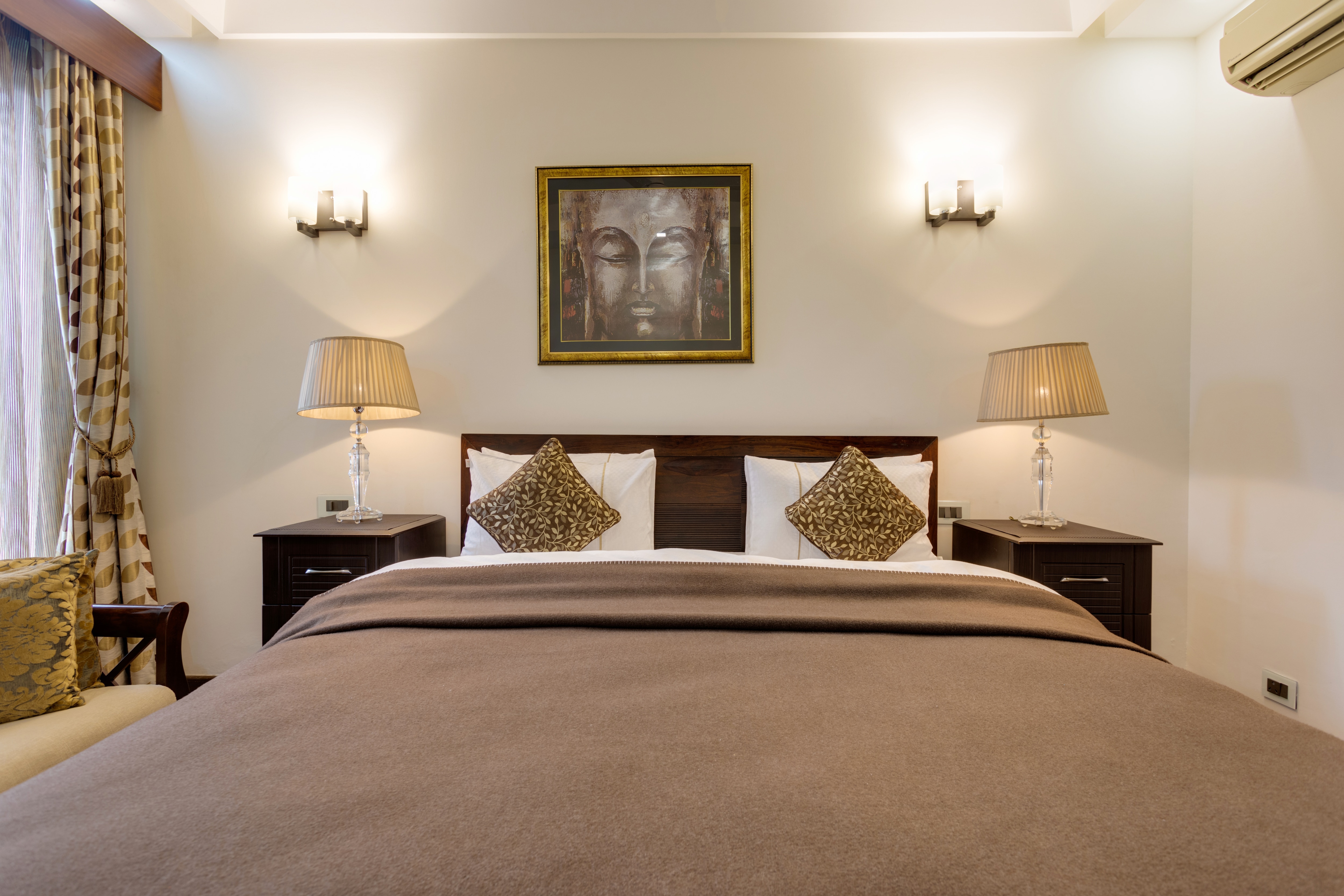 Hostie Ishatvam 4BHK Luxury Apt in Anand Niketan South Delhi - Tap to explore photos