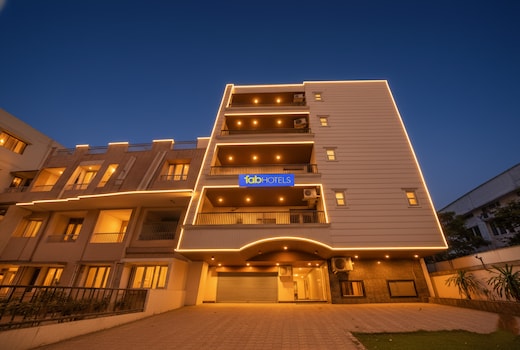 FabHotel The Hide Away