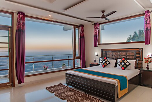 Mountain-View 2BR Apartment with Balcony By Exotic Stays