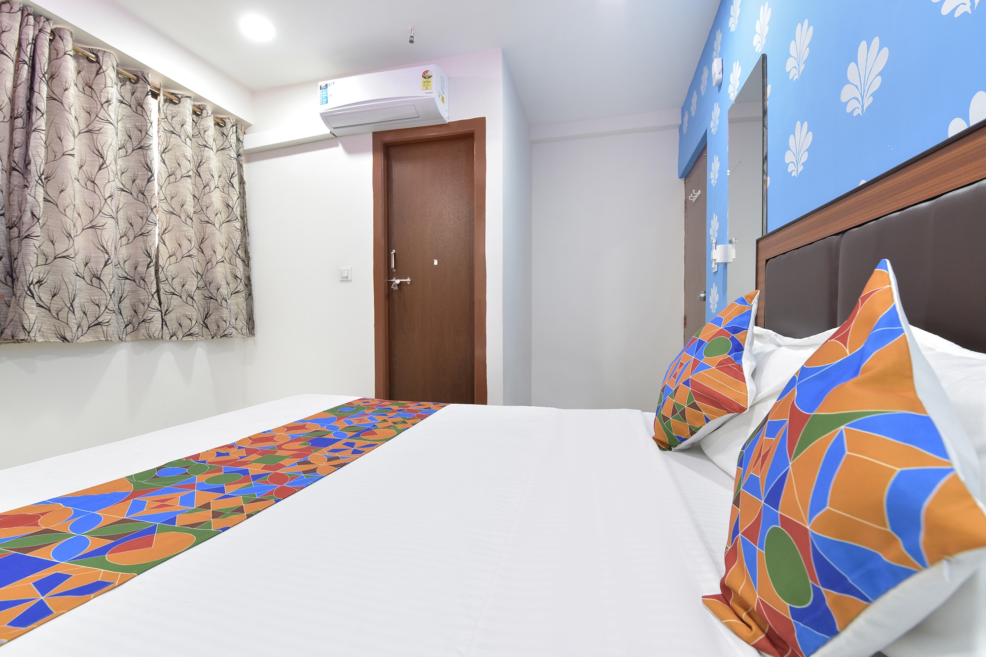 FabHotel Green Park- Nr. Geeta Mandir - Tap to explore photos