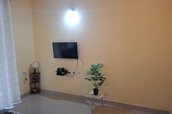 Marythony Guest House  apartment No 4&5, Goa