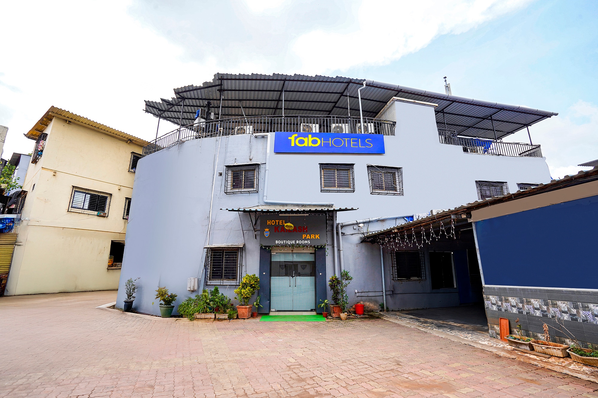 FabHotel Kailash Park - Sakinaka Junction - Tap to explore photos