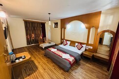 Hotel New Gulmarg, Manali