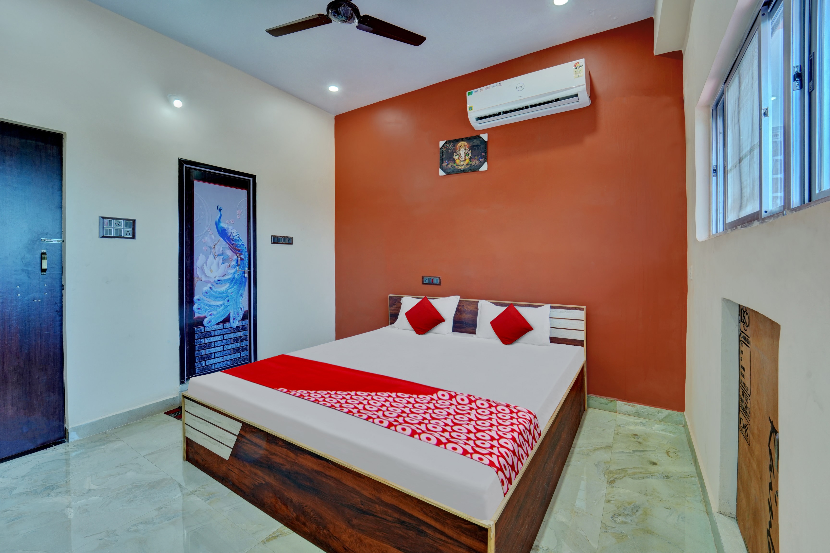 Hotel O MADHURI BANQUET HALL & HOTEL - Tap to explore photos