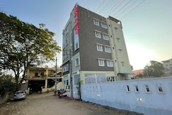 EAST PARK PREMIUM SUITS, Bangalore