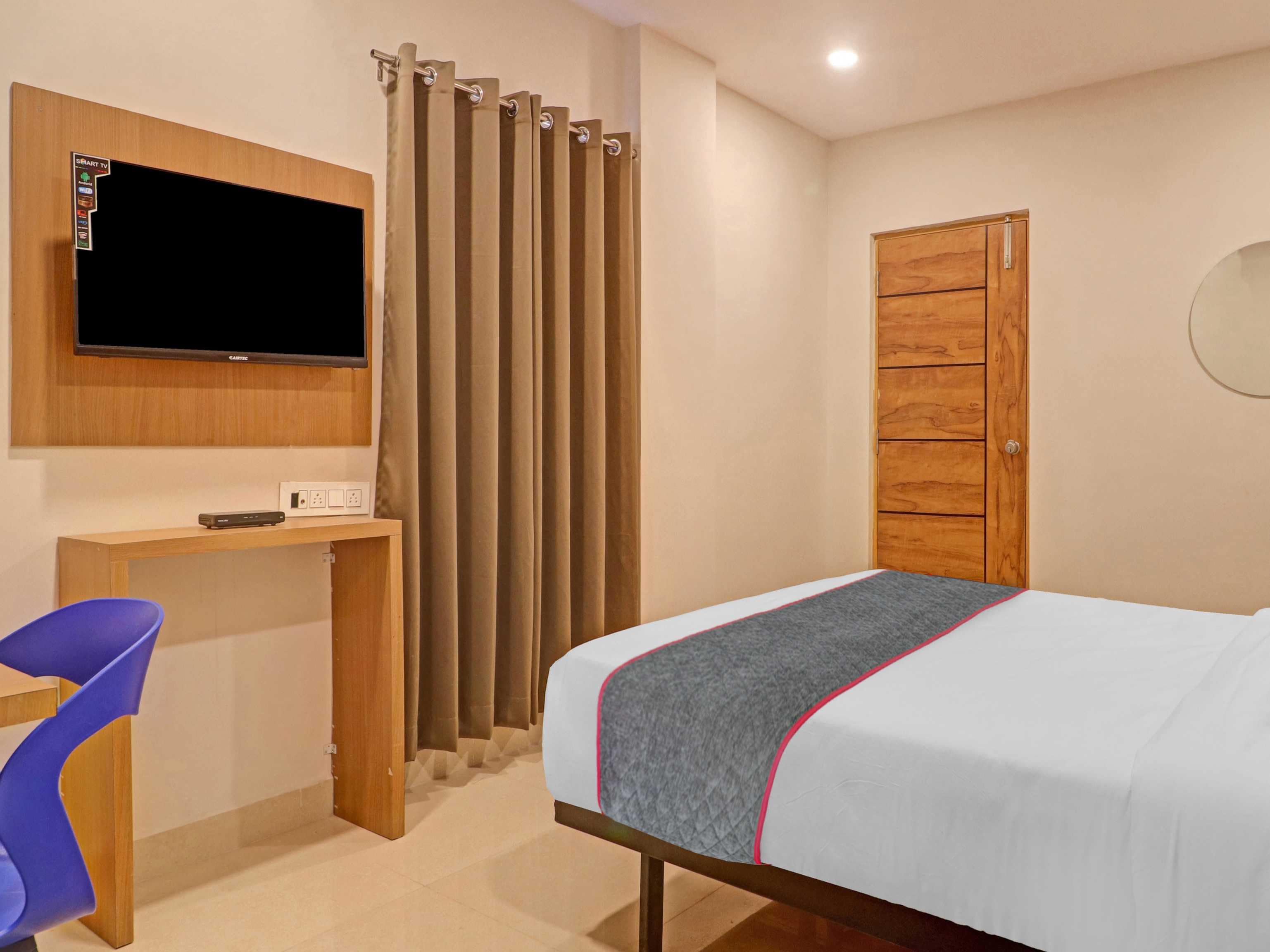Super Townhouse White Ridge KPHB OPP JNTU - Tap to explore photos